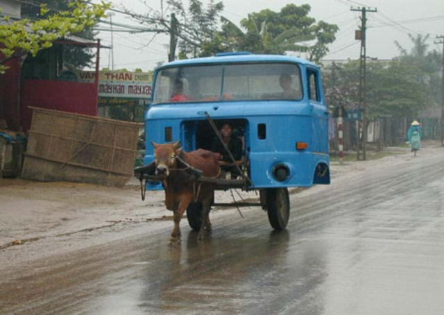01-redneck-car