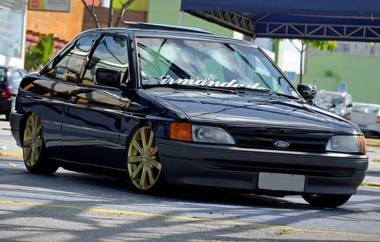 aro-17-dourado-escort-1994-rebaixado