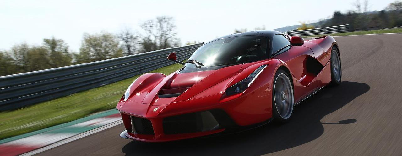 ferrari-laferrari-