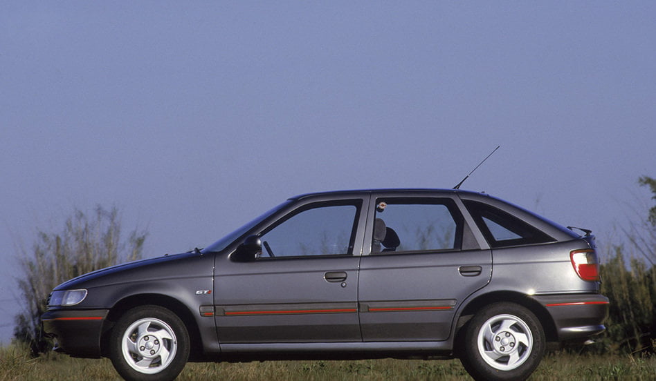 pointer-gti-2000-testado-pela-revista-quatro-rodas