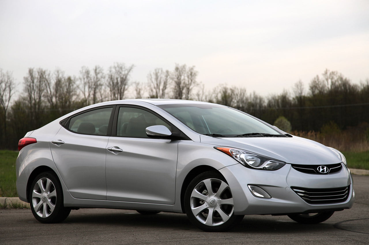 01-2011-hyundai-elantra-review