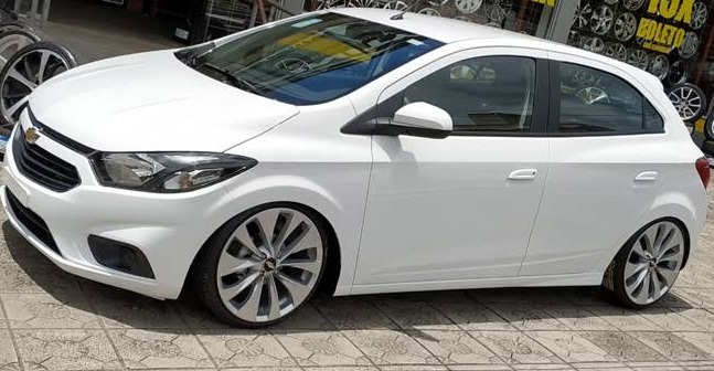 Chevrolet Onix rebaixado, o Carro mais vendido do Brasil