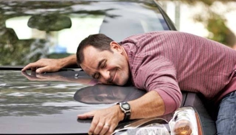 Brasileiro é apaixonado por carros