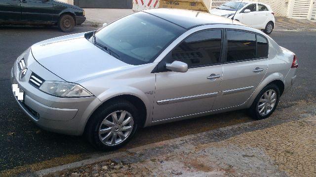 Renault Megane Ano 2010 / Foto reprodução