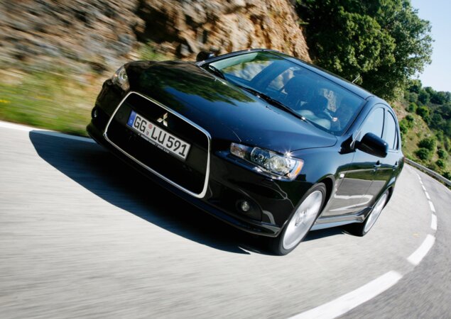 Mitsubishi Lancer / Foto reprodução