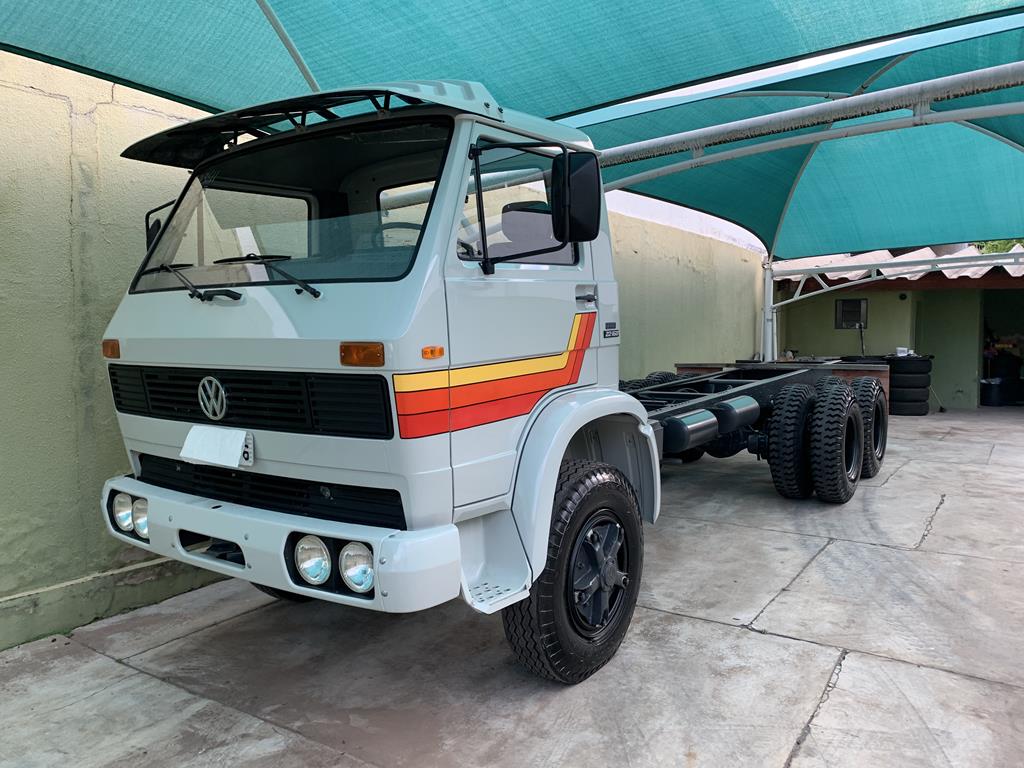 Caminhão VW 22-160 V8 à álcool, ano 1987 / Foto: Reginaldo de Campinas
