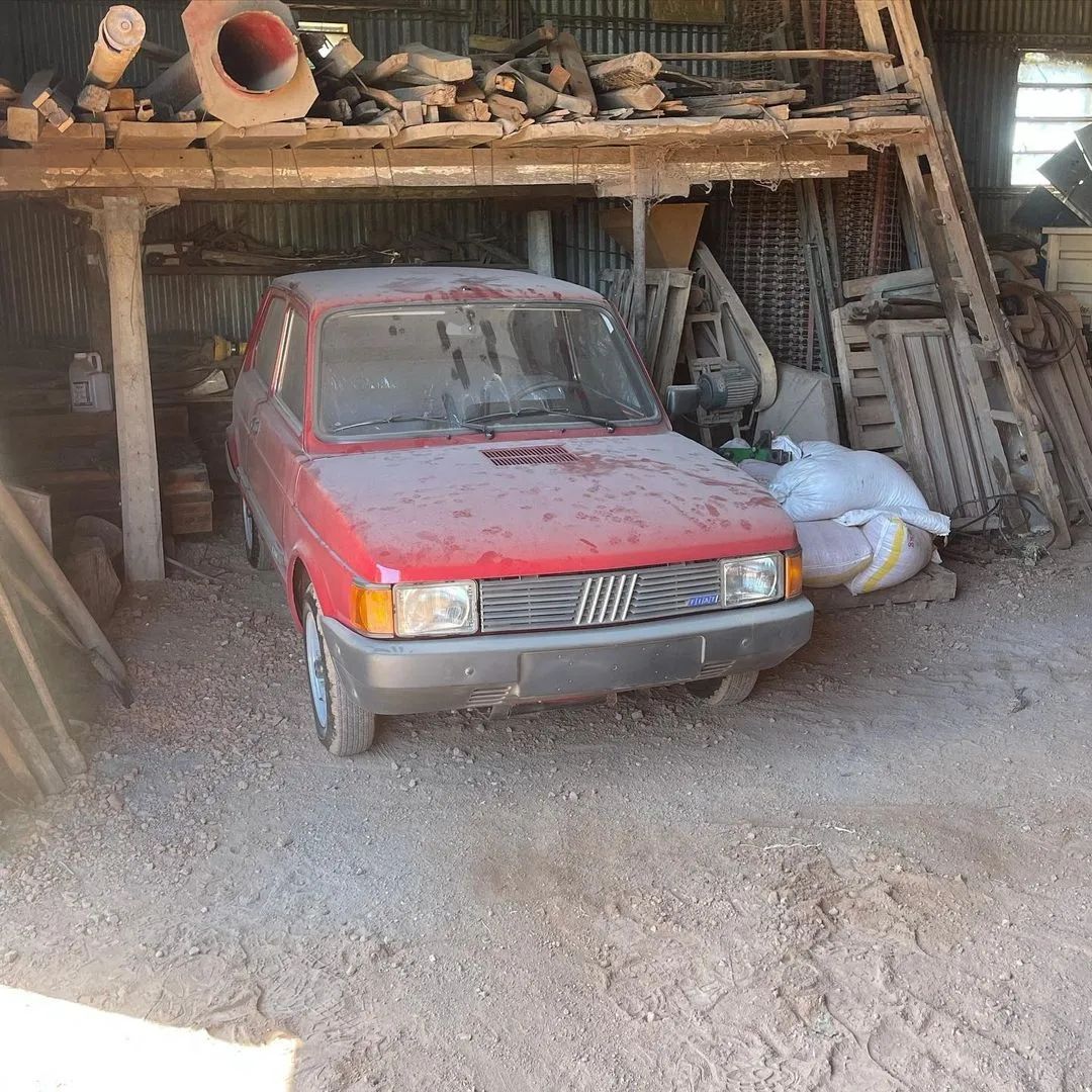 Fiat 147 0km ano 1987 encontrado na Argentina / Foto reprodução / Kaskote