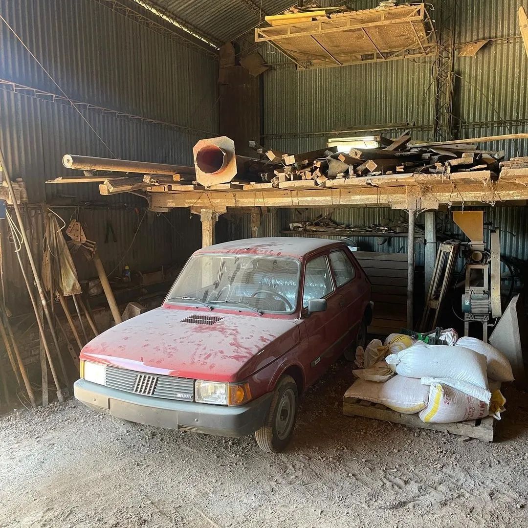 Fiat 147 0km ano 1987 encontrado na Argentina / Foto reprodução / Kaskote