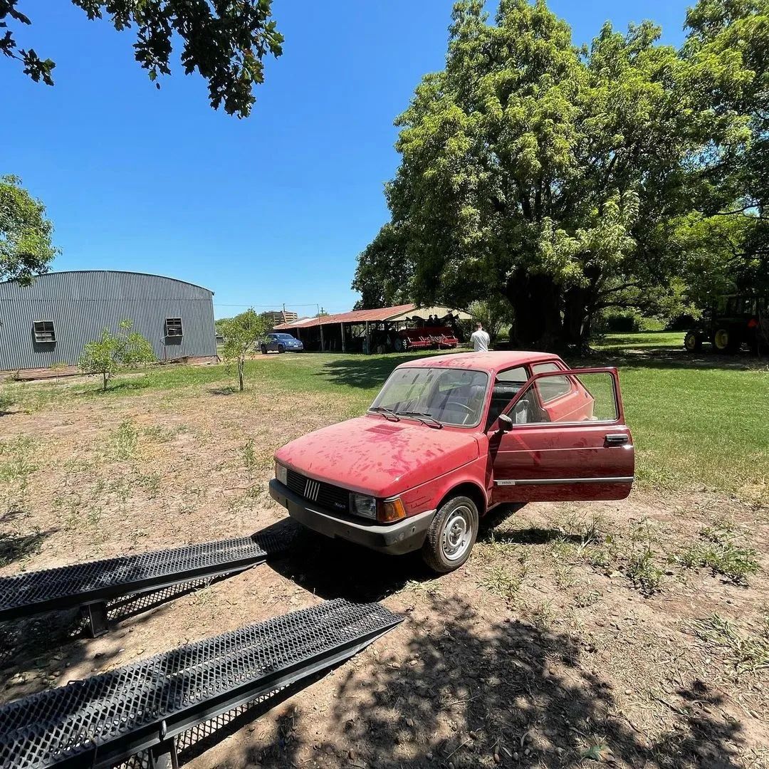 Fiat 147 0km ano 1987 encontrado na Argentina / Foto reprodução / Kaskote
