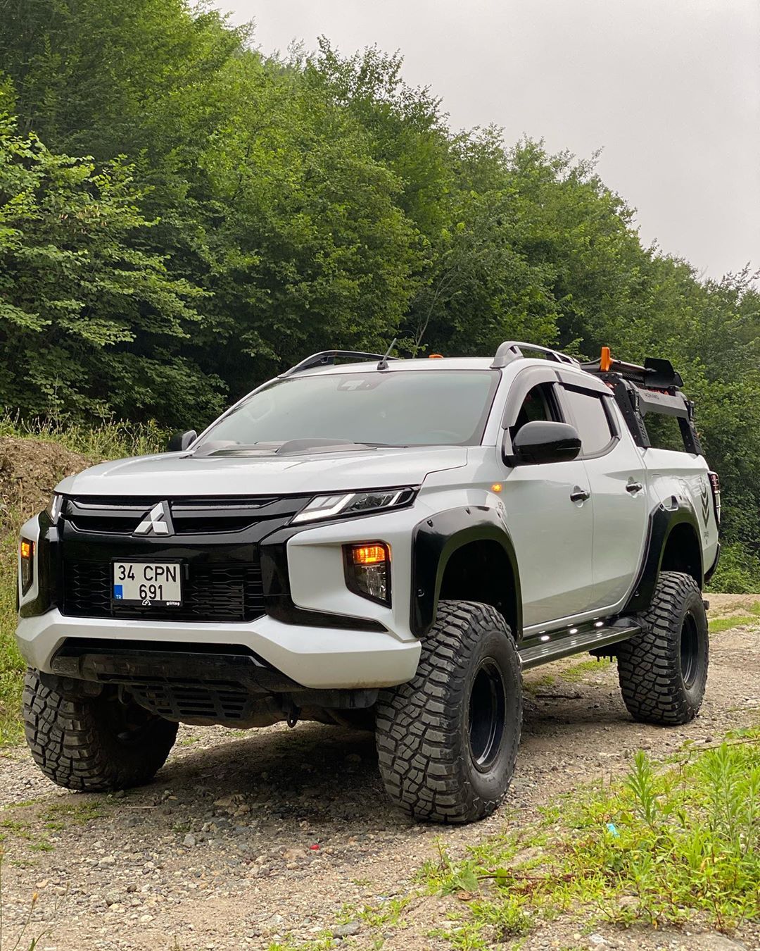 Mitsubishi L200 Triton (Foto reprodução: Wild Offroad)