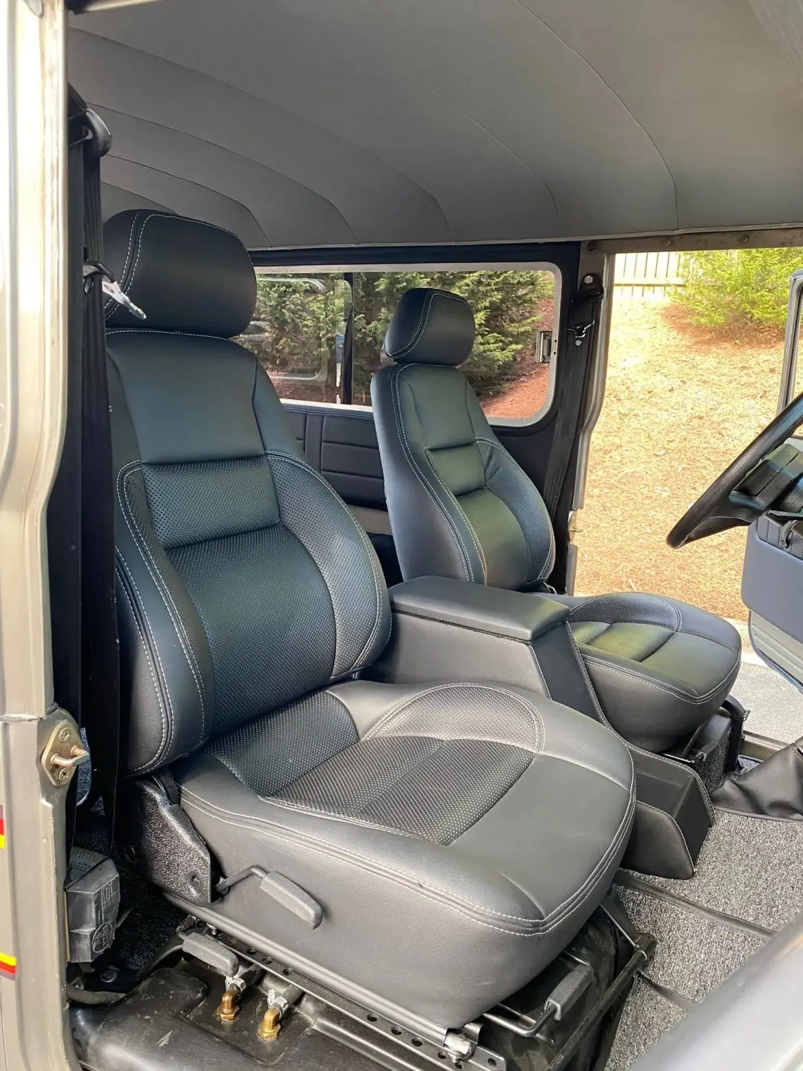 Toyota Bandeirante 1991 / Foto: Bring a Trailer