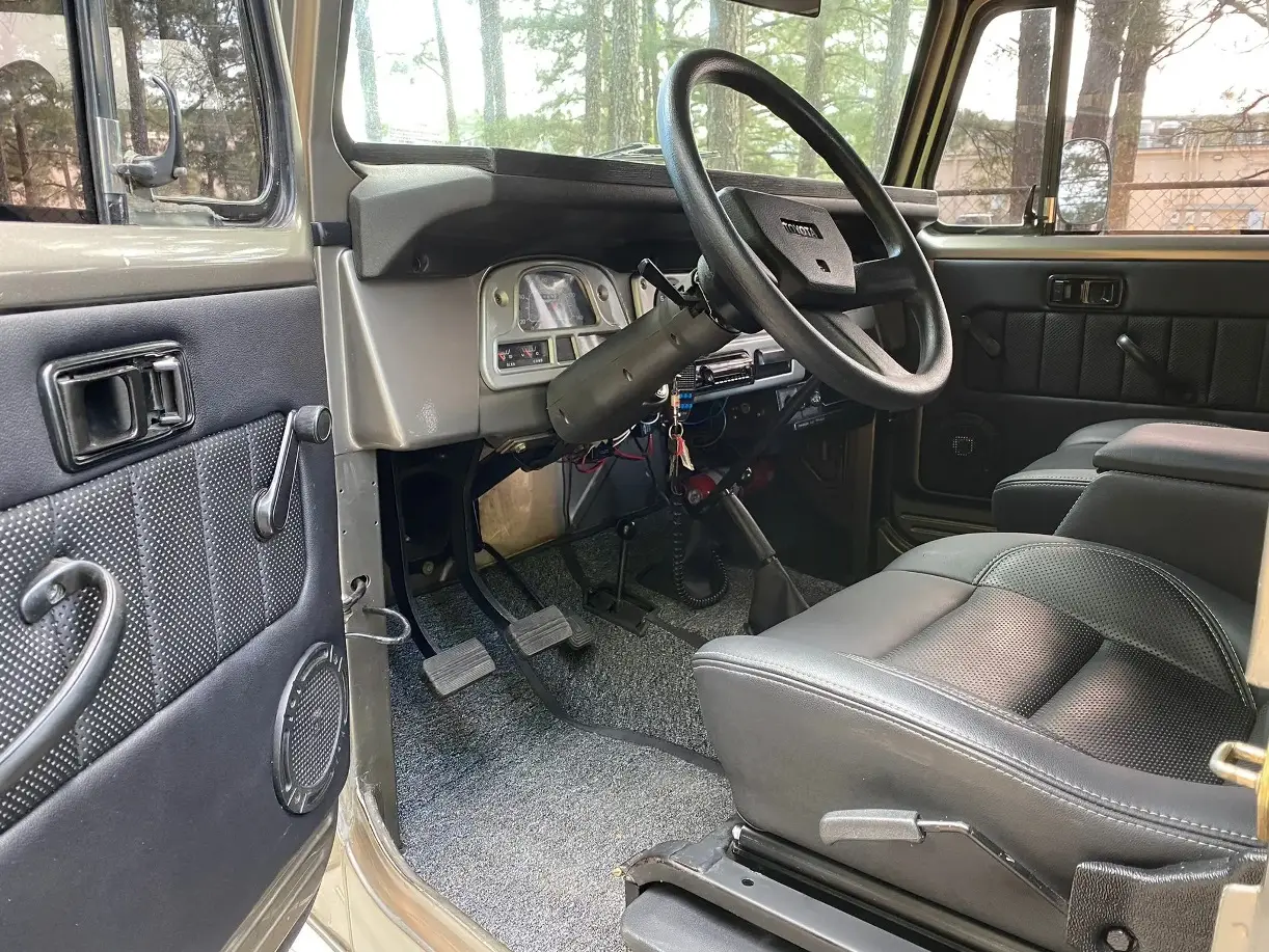 Toyota Bandeirante 1991 / Foto: Bring a Trailer