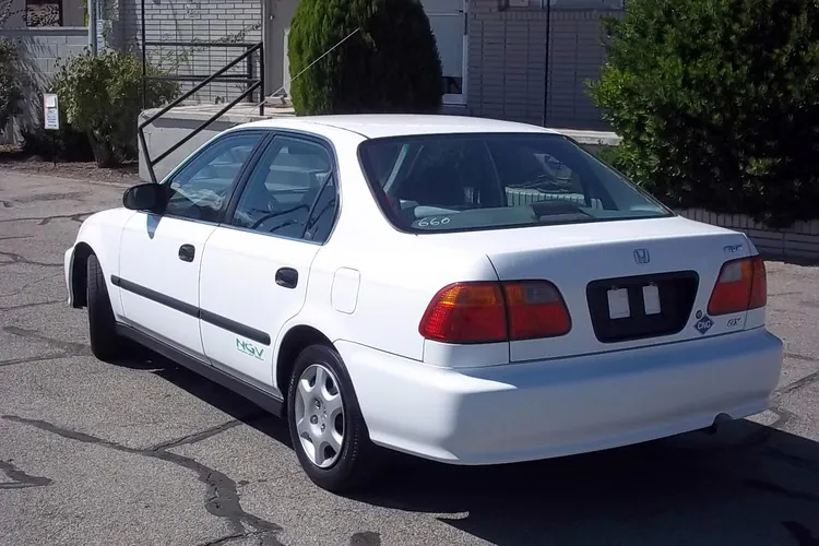 Honda Civic 1999 / Foto: cngutah.com