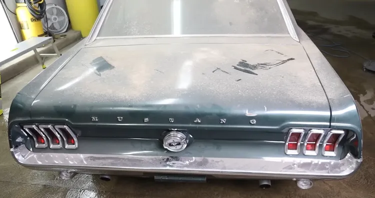 Ford Mustang 1967 / Foto: WD Detailing YouTube Channel