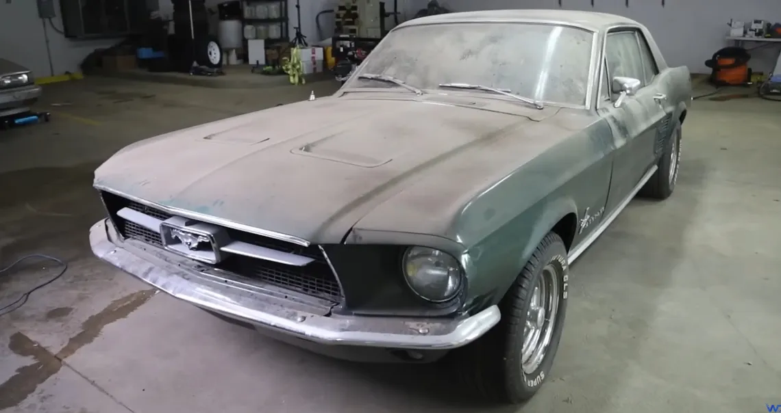 Ford Mustang 1967 / Foto: WD Detailing YouTube Channel