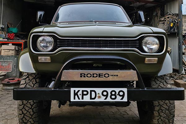Após a conclusão, o projeto do Ford Escort MK1 ficou sensacional / Foto reprodução: The Mech