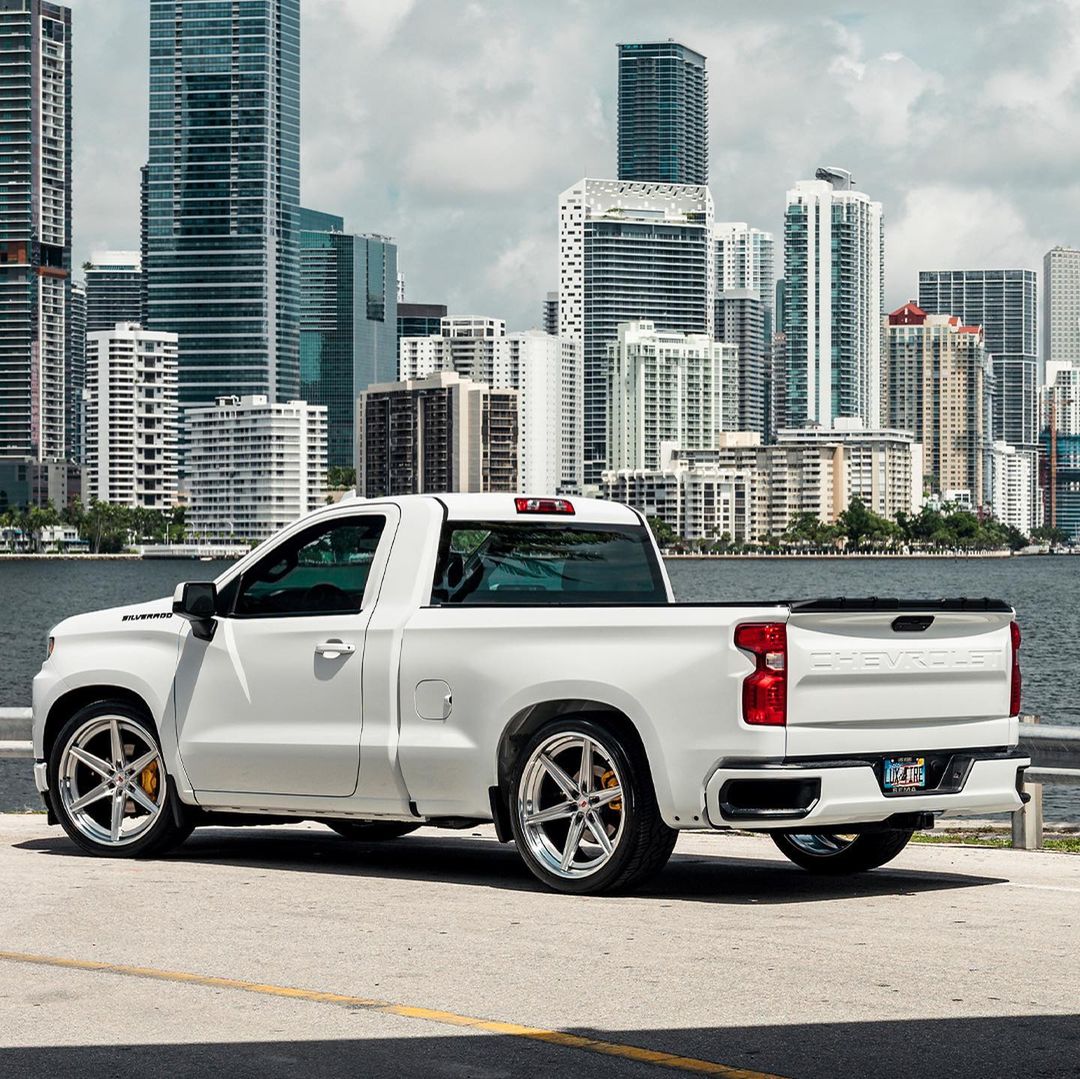 Chevrolet Silverado / Foto: Esteem Customs