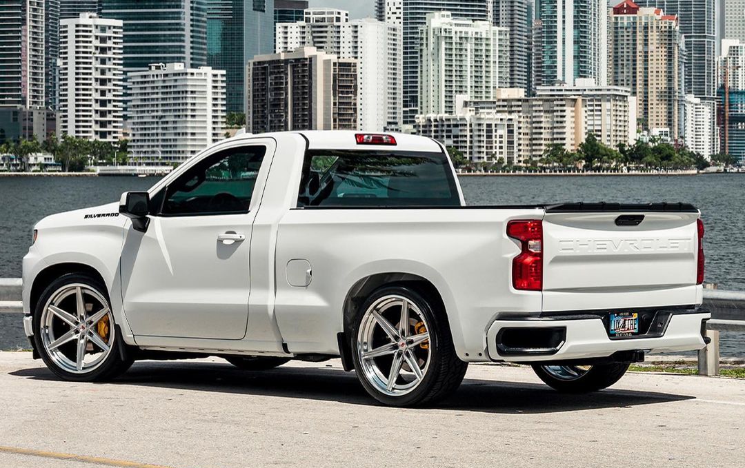 Chevrolet Silverado / Foto: Esteem Customs