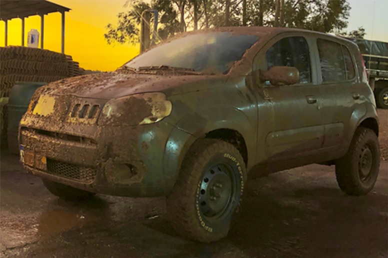 Fiat Uno SUV Country / Foto reprodução / Arquivo Pessoal
