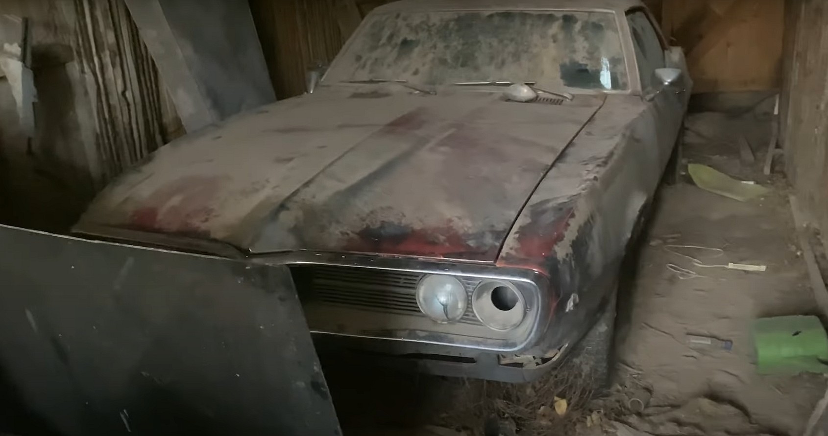 Pontiac Firebird 1968 / Photo: GTRobby/YouTube