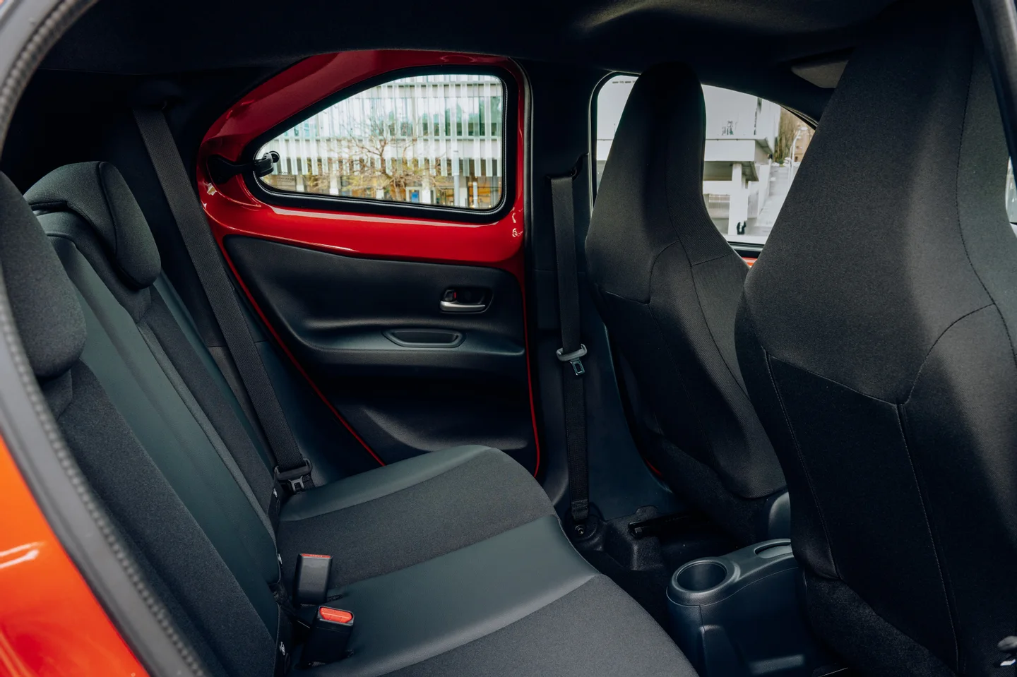 SUV Toyota Aygo X / Foto reprodução / Jayson Fong