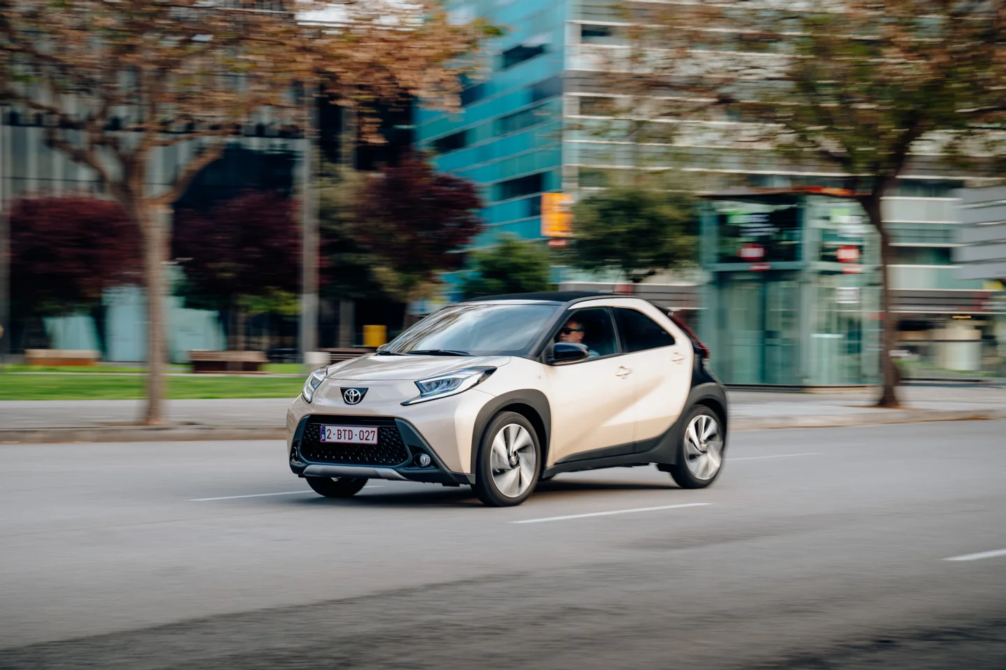 SUV Toyota Aygo X / Foto reprodução / Jayson Fong