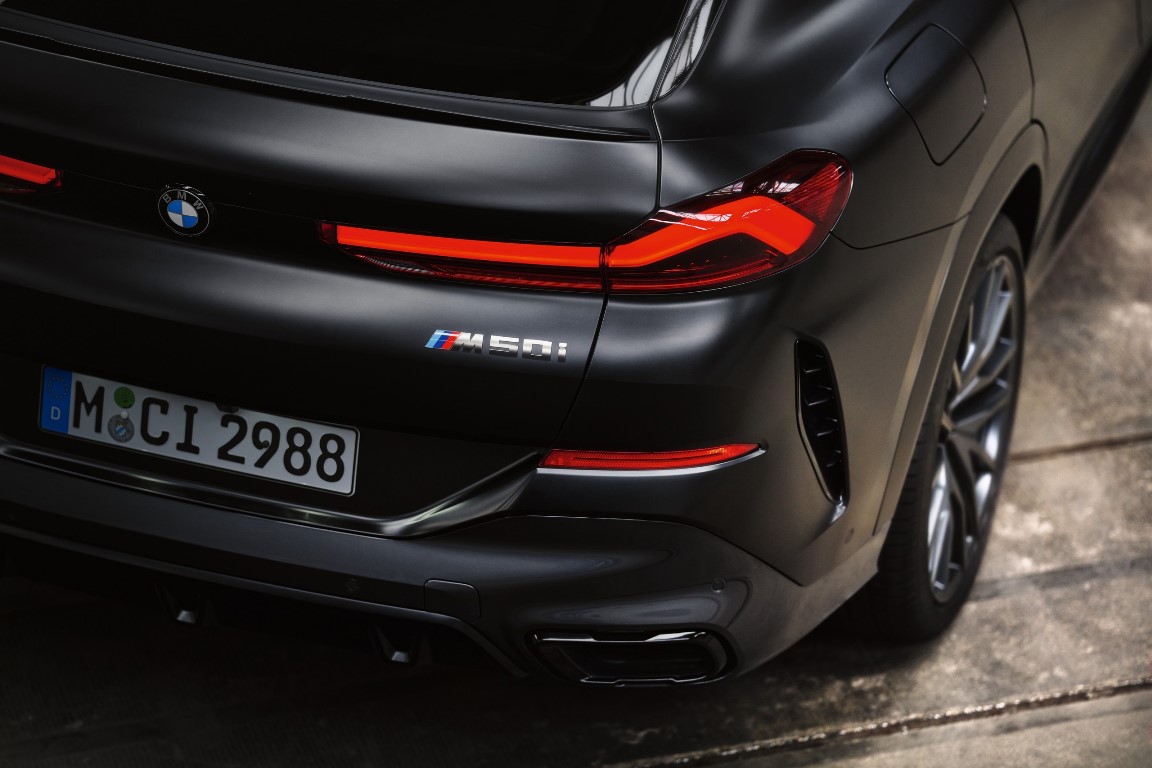BMW X6 Black Vermilion / Foto: BMW