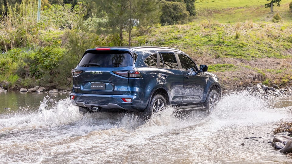 Isuzu MU-X 2023 / Foto reprodução Drive