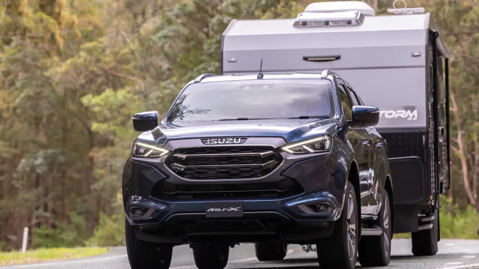 Isuzu MU-X 2023 / Foto reprodução Drive
