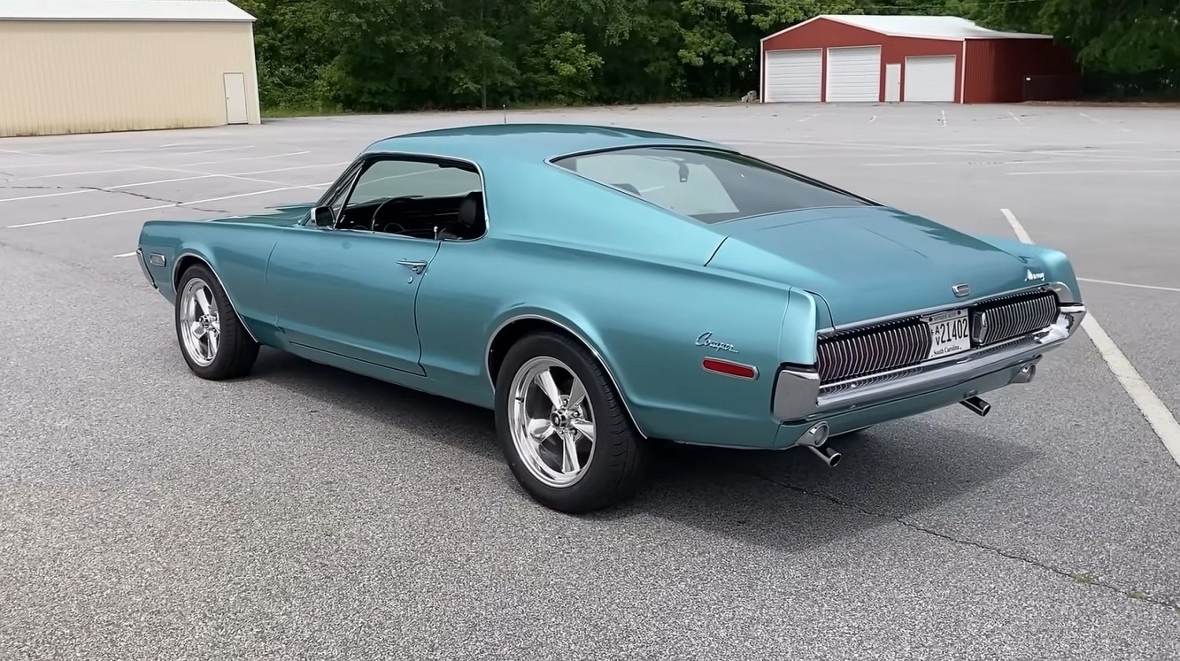 Mercury Cougar Fastback 1968 / Foto: Vintagemobilehome / Youtube