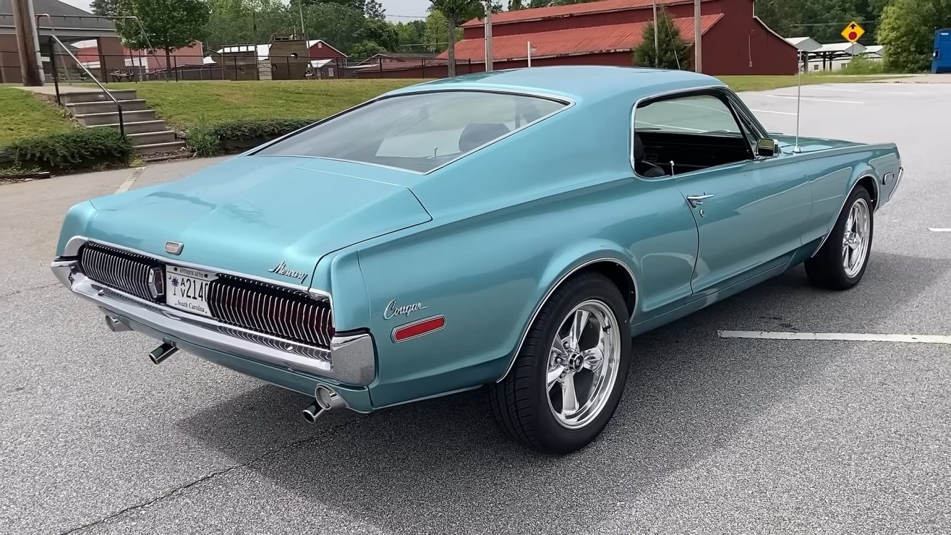 Mercury Cougar Fastback 1968 / Foto: Vintagemobilehome / Youtube