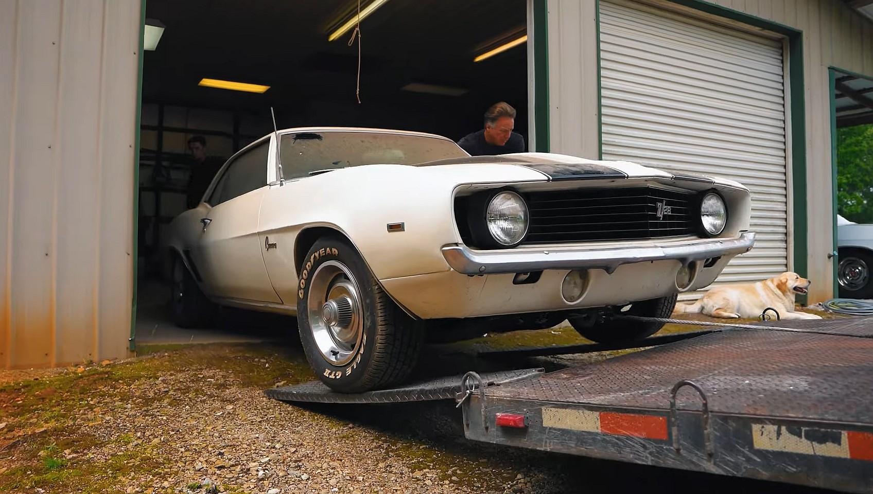 Chevrolet Camaro Z/28 barn find 1969 / Foto: Dennis Collins / Youtube