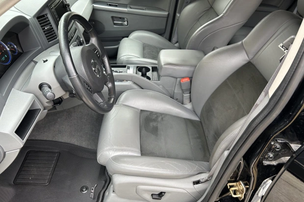 Jeep Grand Cherokee 2007 SRT8 / Foto: Bring a Trailer