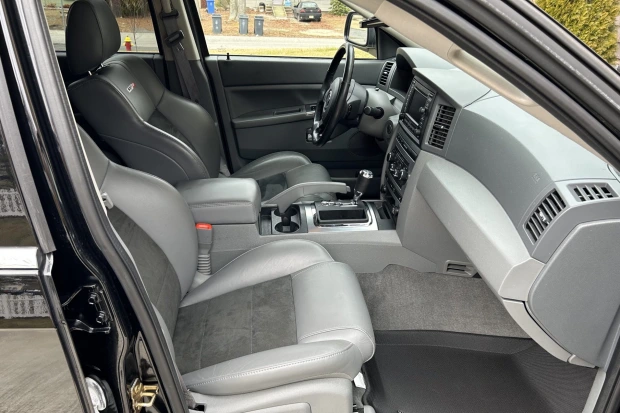 Jeep Grand Cherokee 2007 SRT8 / Foto: Bring a Trailer