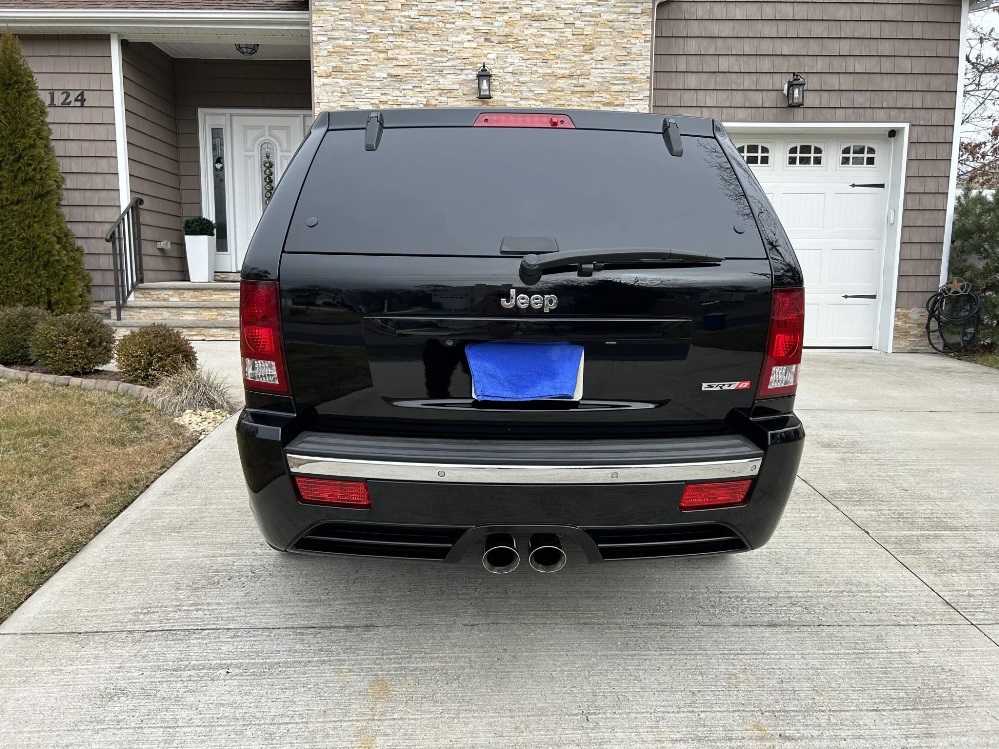 Jeep Grand Cherokee 2007 SRT8 / Foto: Bring a Trailer
