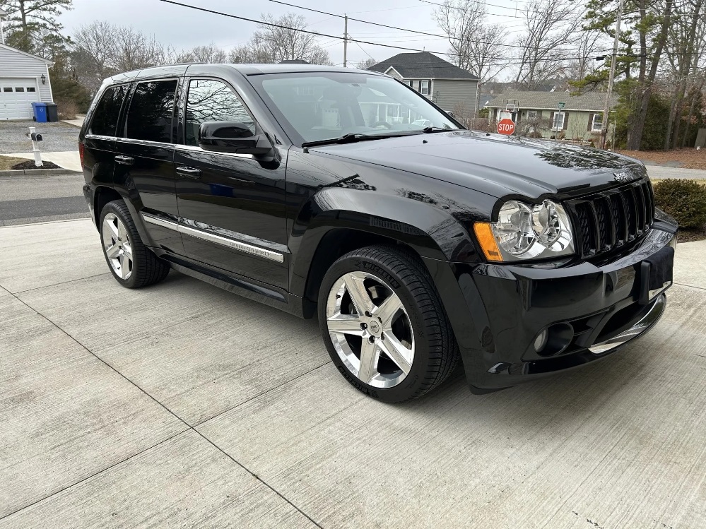 Jeep Grand Cherokee 2007 SRT8 / Foto: Bring a Trailer
