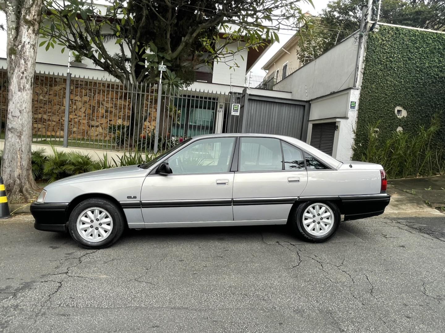 Chevrolet Omega GLS 2.0 ano 1994 / Foto reprodução: Julio Raridades