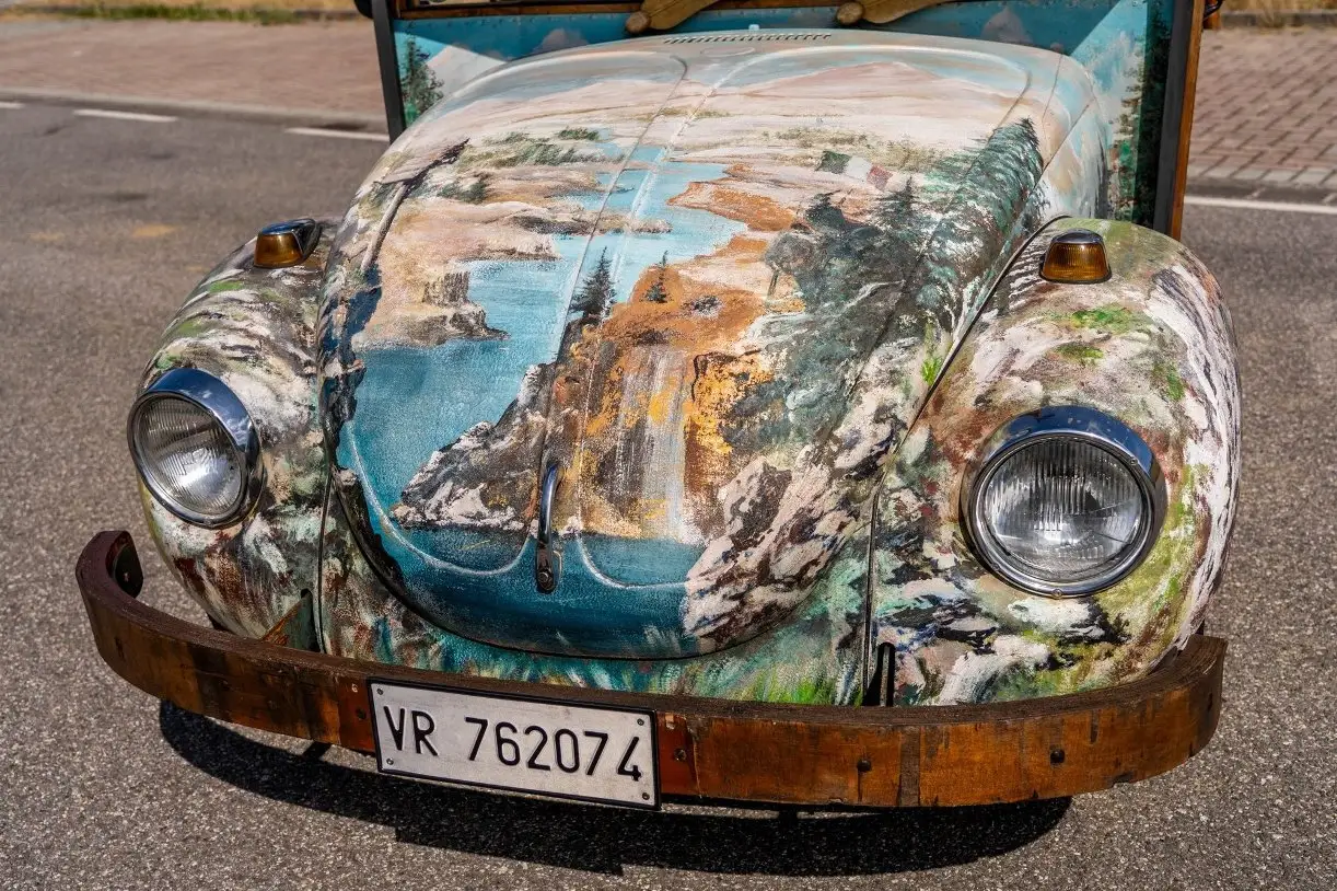 VW Fusca 1970 Holzhaus / Foto: Catawiki