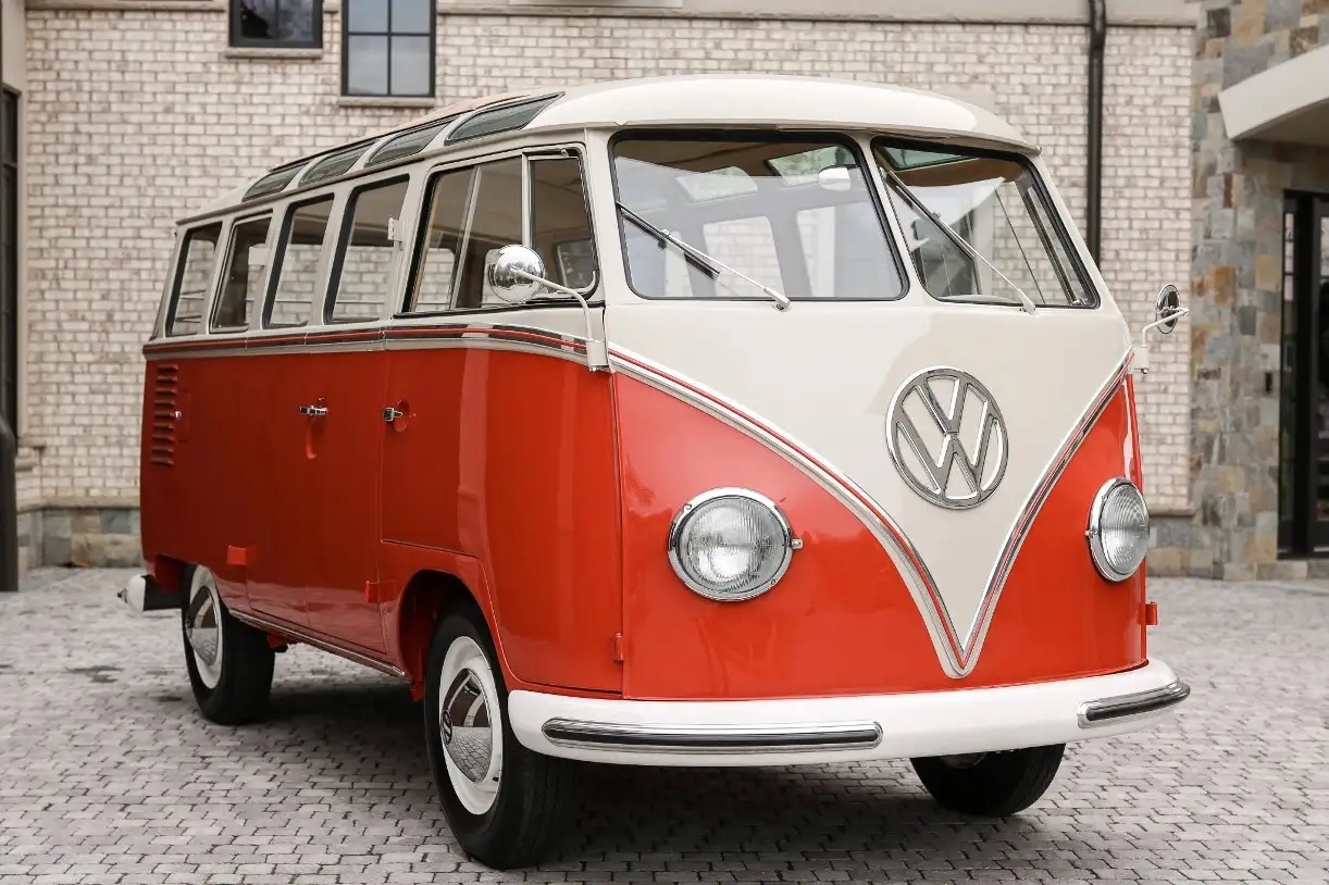 VW Kombi Corujinha 1959 / Foto reprodução / Bring a Trailer
