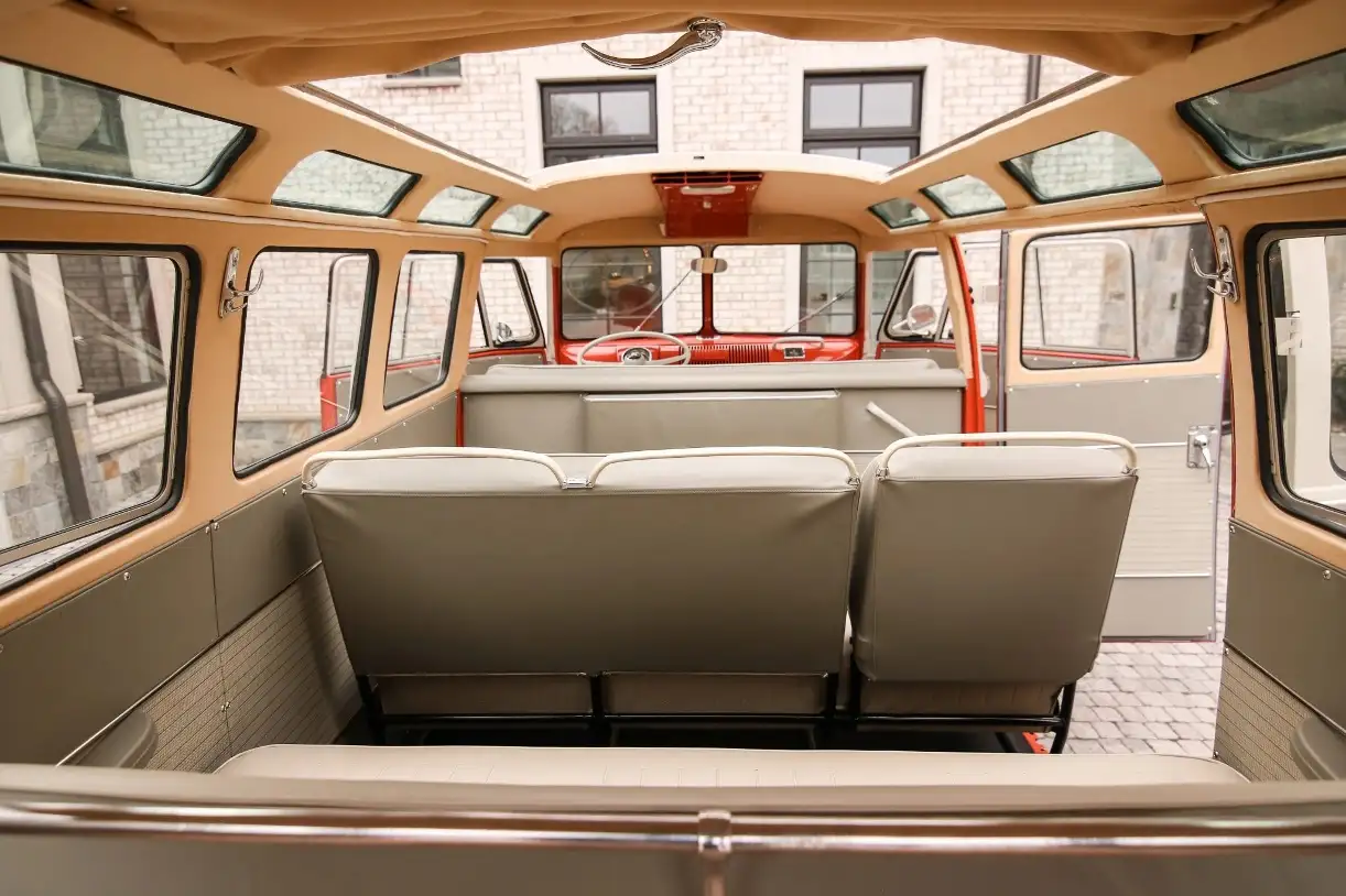 VW Kombi Corujinha 1959 / Foto reprodução / Bring a Trailer