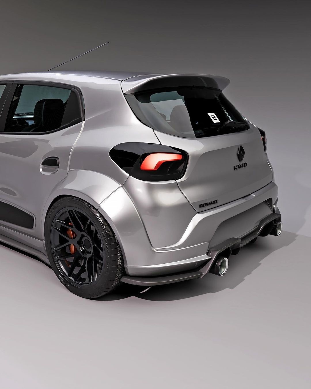 Renault Kwid Digital / Foto Projeção / Instagram / @rob3rtdesign