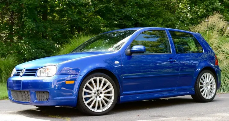 Volkswagen Golf R32 2004 / Foto: Bring a Trailer