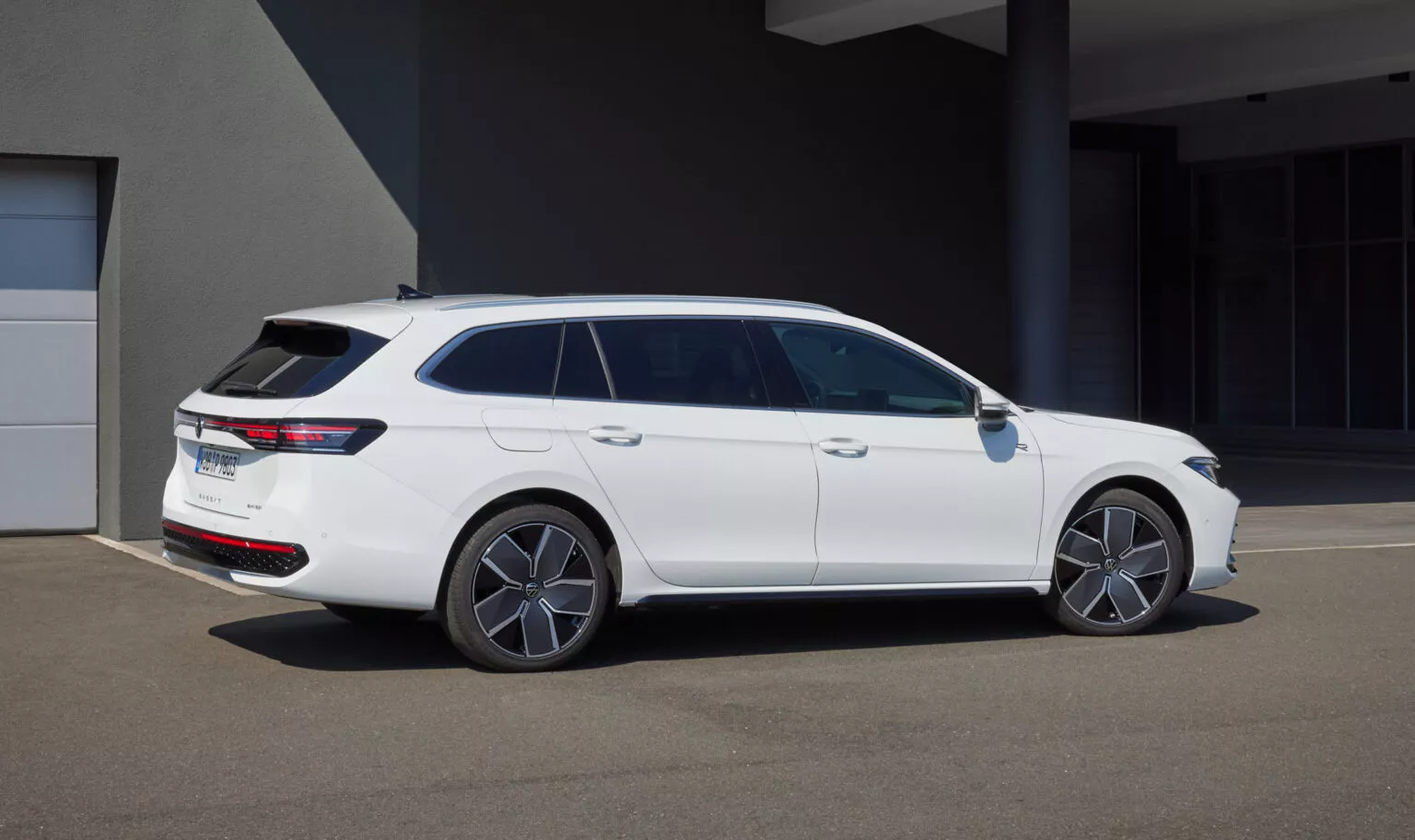 VW Passat 2024 / Foto reprodução / VW