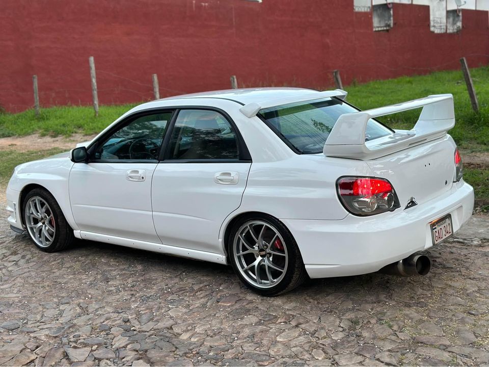 SUBARU IMPREZA 2006 / Foto reprodução / Facebook