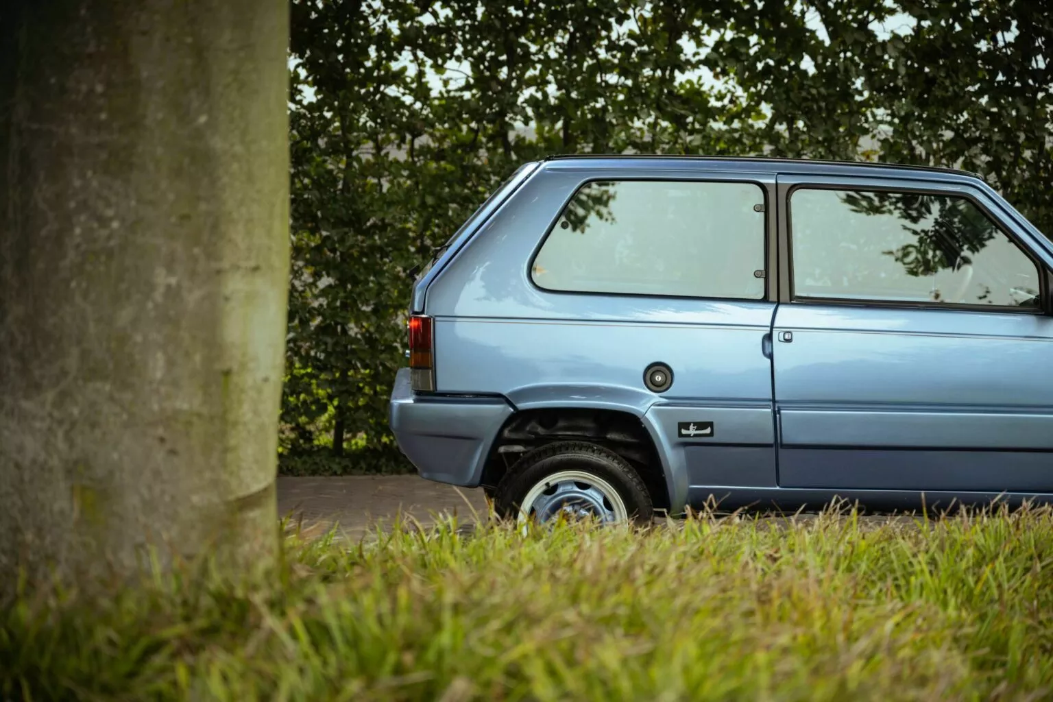 Fiat Panda 4x4 Piccolo Luso restaurado / Foto Reprodução: Niels van Roij Design / Dutch dealer Kaeve Cars