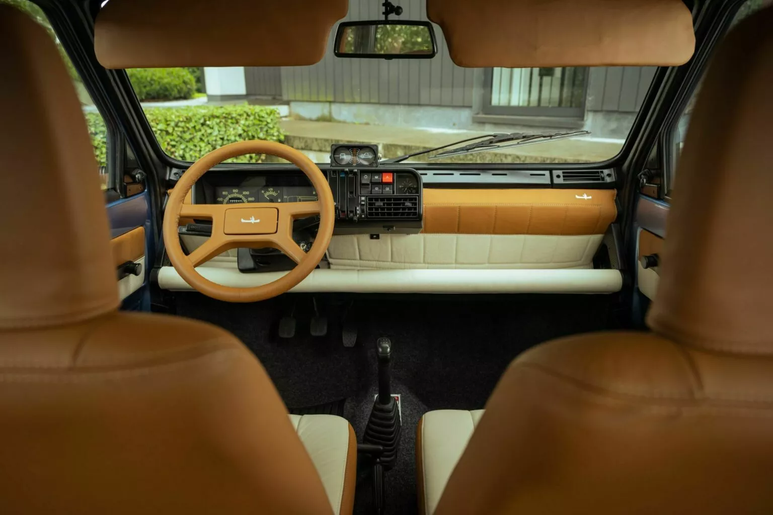 Fiat Panda 4x4 Piccolo Luso restaurado / Foto Reprodução: Niels van Roij Design / Dutch dealer Kaeve Cars