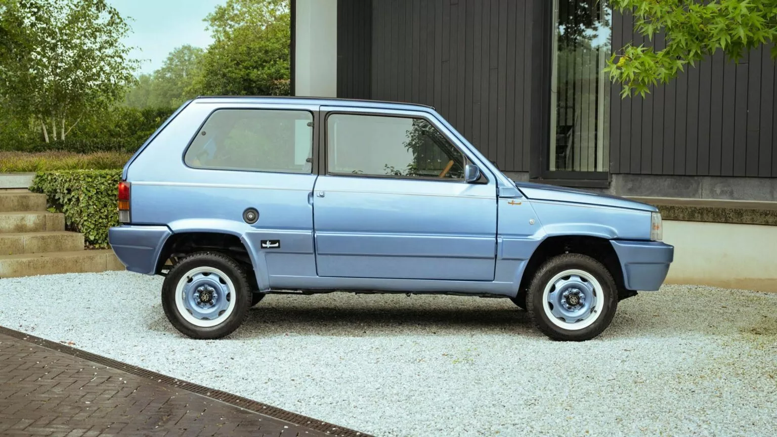 Fiat Panda 4x4 Piccolo Luso restaurado / Foto Reprodução: Niels van Roij Design / Dutch dealer Kaeve Cars
