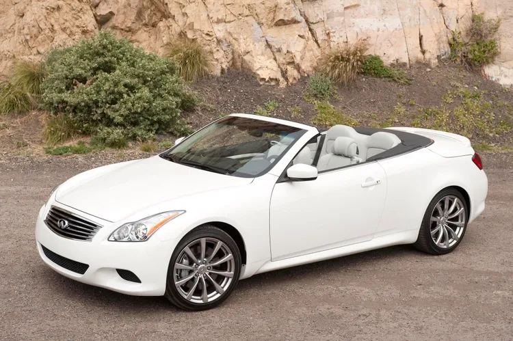 Infiniti G37 Convertible / Foto: TopSpeed