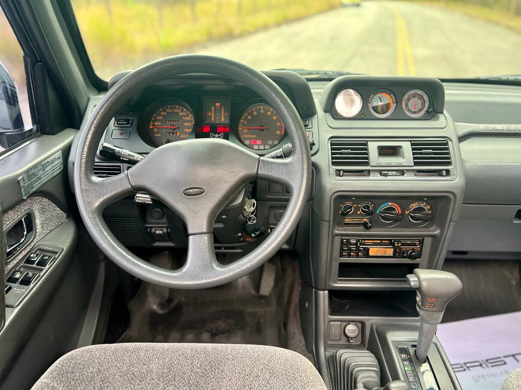 Mitsubishi Pajero GLS 1995 / Foto reprodução / Julio Raridades
