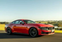 É oficial: Ford prepara Mustang híbrido para 2026